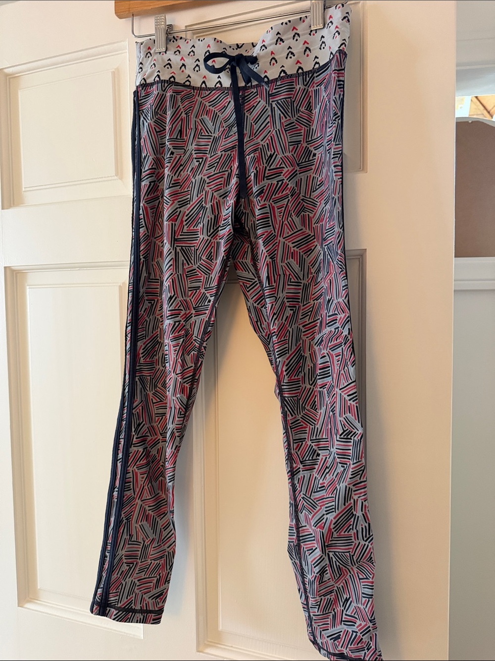 The Upside Multicolor Geometric Print Leggings with Navy Trim Sz 6